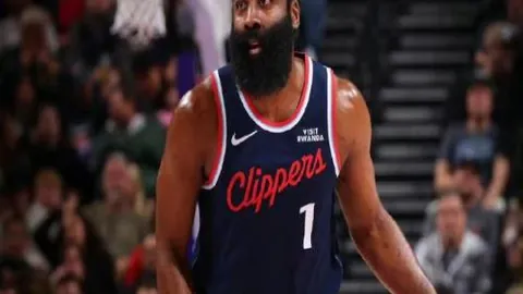 激情对决，佩特罗鲁VS法鲁尔：比赛亮点深度剖析！